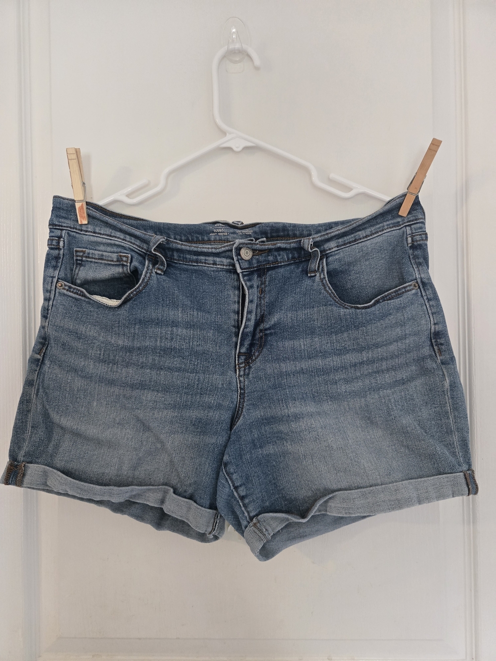 Old Navy Light Blue Rolled-Hem Denim Shorts